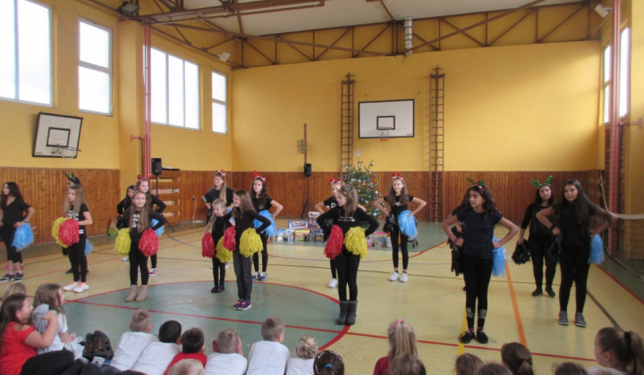 4. fotografia fotogalérie Predvianočná nálada na Hviezdoslavke