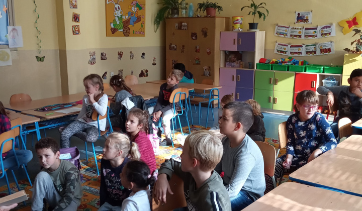 3. fotografia fotogalérie Dnes mi číta babka, dedko