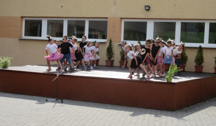 27. fotografia fotogalérie Rozlúčka so šlabikárom