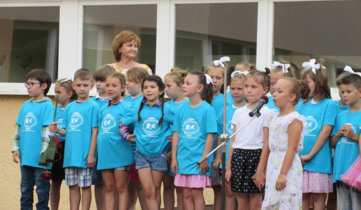 42. fotografia fotogalérie Rozlúčka so šlabikárom