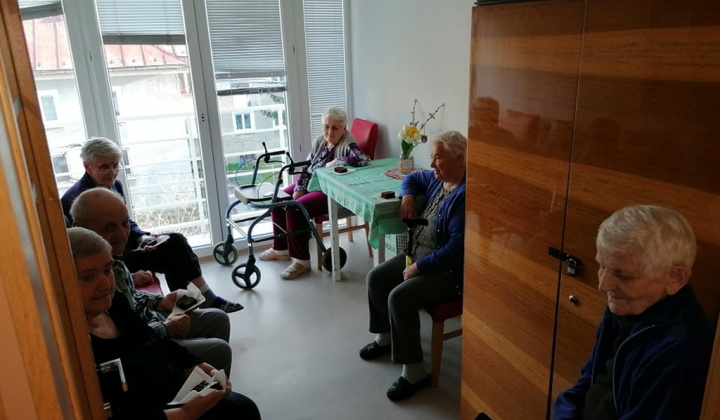 20. fotografia fotogalérie Sladký pozdrav pre seniorov
