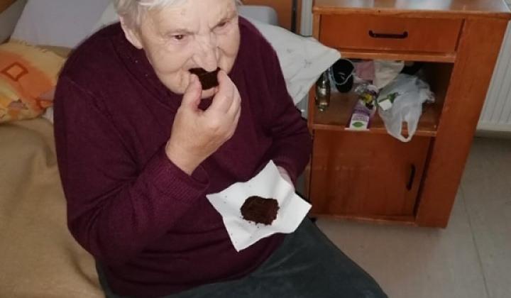 22. fotografia fotogalérie Sladký pozdrav pre seniorov
