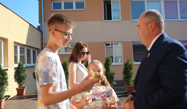 8. fotografia fotogalérie Slávnostné ukončenie školského roka 2022/2023 vo fotogalérii