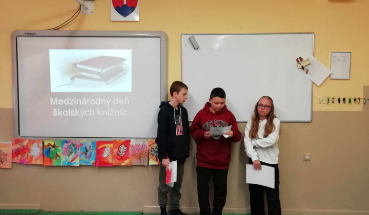 11. fotografia fotogalérie Október - bohatý na literárne aktivity