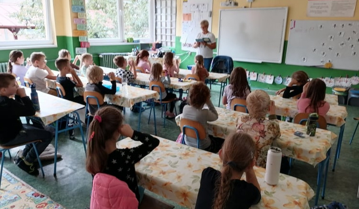 14. fotografia fotogalérie Dnes mi číta babka, dedko