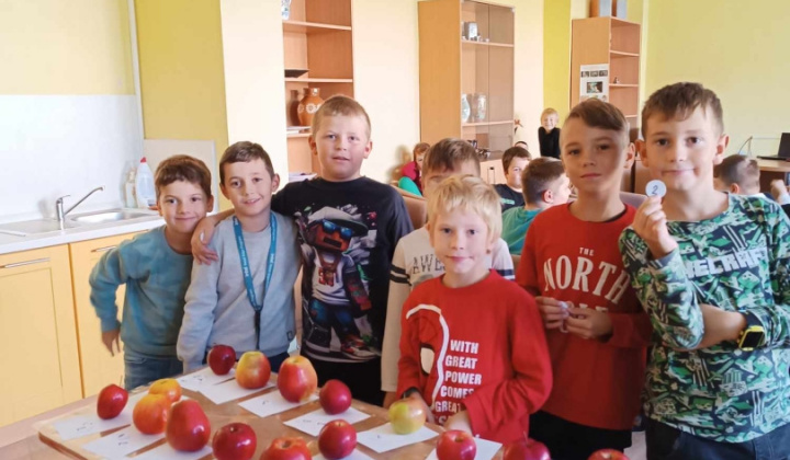10. fotografia fotogalérie Jabĺčkové popoludnie