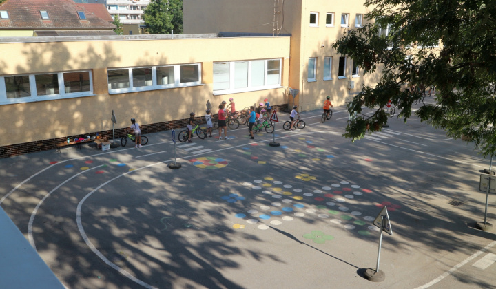 37. fotografia fotogalérie Na bicykli bezpečne
