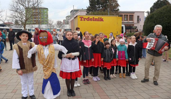 16. fotografia fotogalérie Vynášanie moreny