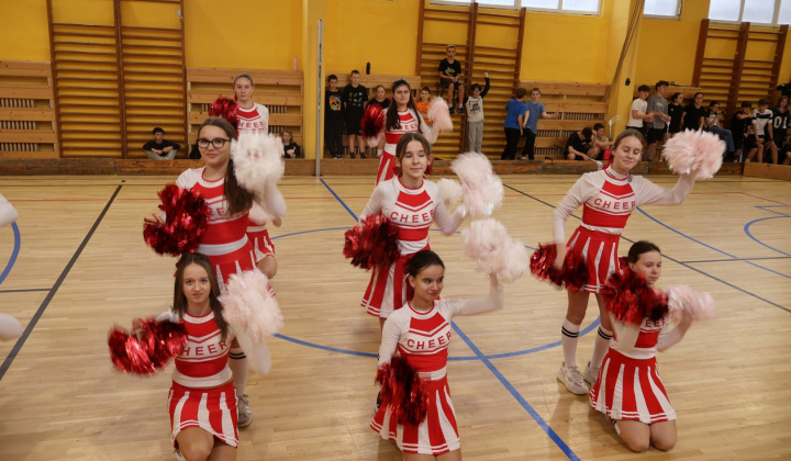 76. fotografia fotogalérie Vianočný florbalový turnaj