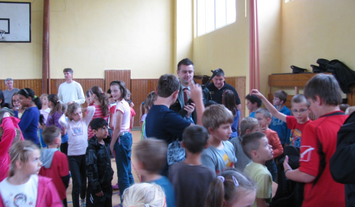 2. fotografia fotogalérie Deň Detí s políciou a záchranármi