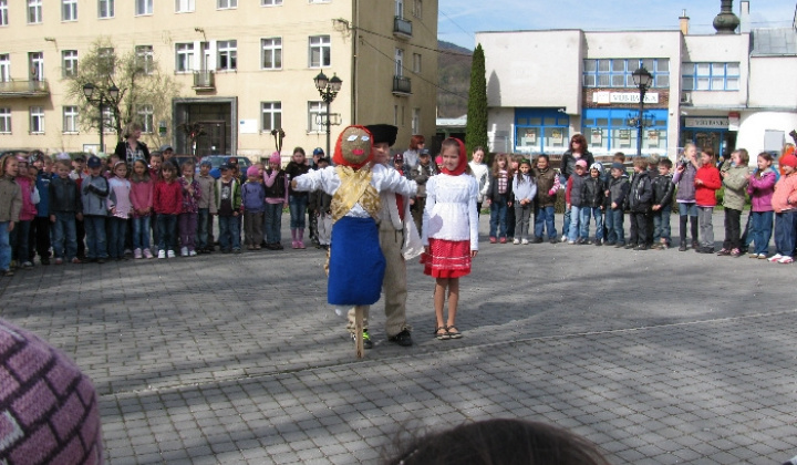 8. fotografia fotogalérie Vynášanie Moreny