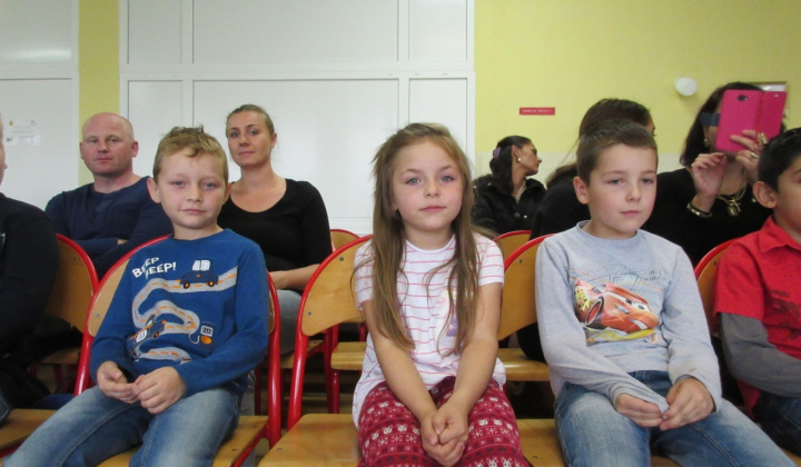 1. fotografia fotogalérie Prijímanie prvákov