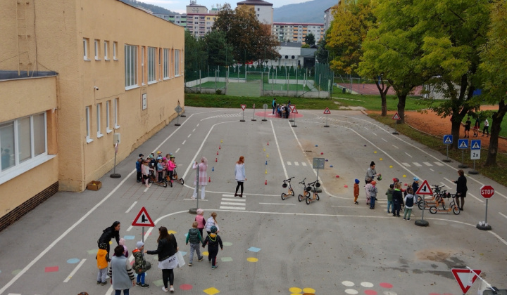 7. fotografia fotogalérie Bezpečne na ceste