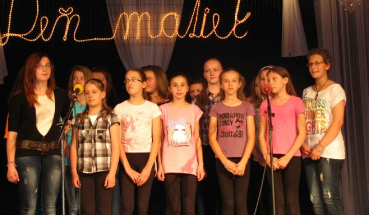 55. fotografia fotogalérie Akedémia Deň Matiek
