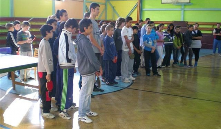 8. fotografia fotogalérie Stolnotenisový turnaj