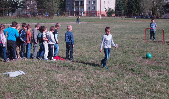 14. fotografia fotogalérie Rozlúčka s letom v ŠKD