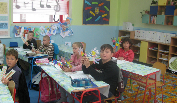 12. fotografia fotogalérie Záložka do knihy spála školy