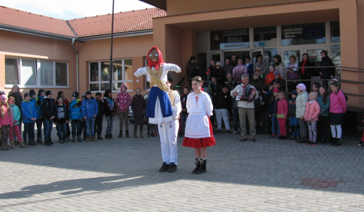 6. fotografia fotogalérie Vynášanie Moreny