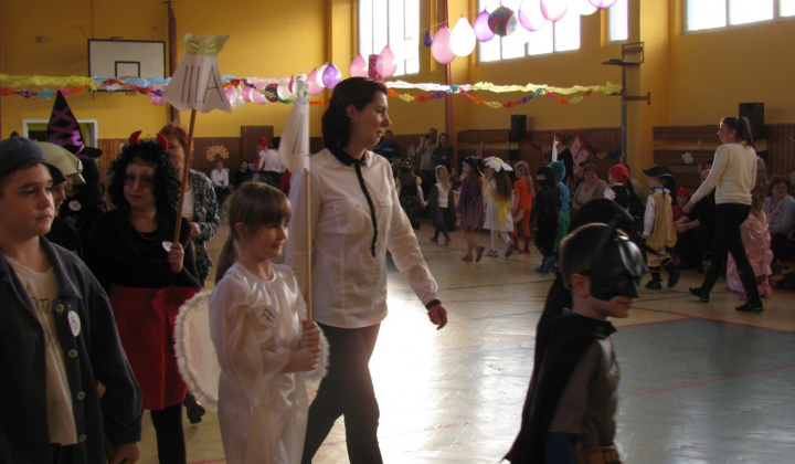 5. fotografia fotogalérie Karneval a pochovávanie basy