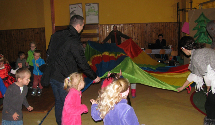 28. fotografia fotogalérie Noc v čarovnom lese