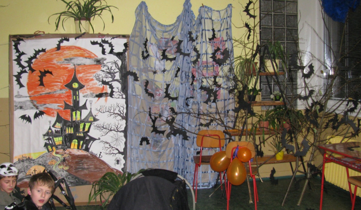 13. fotografia fotogalérie Halloweeenská noc v škole