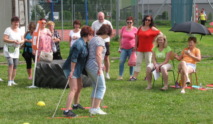 14. fotografia fotogalérie Učitelia v športovom