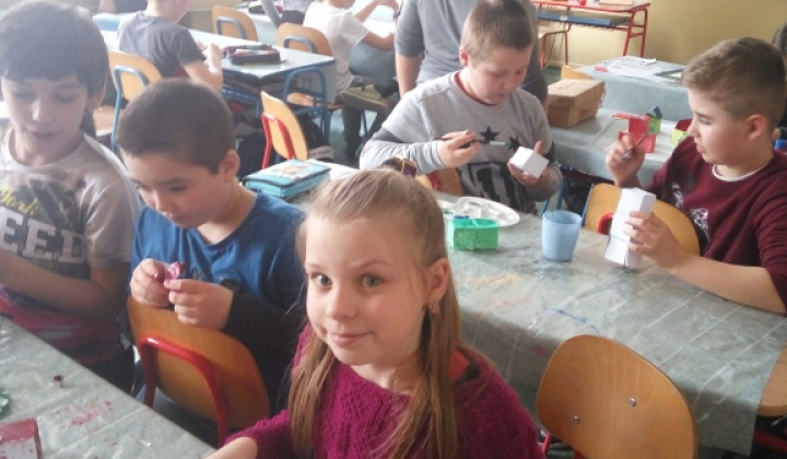 2. fotografia fotogalérie Malá finančná akadémia s kozmixom