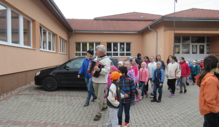 12. fotografia fotogalérie Vynášanie Moreny