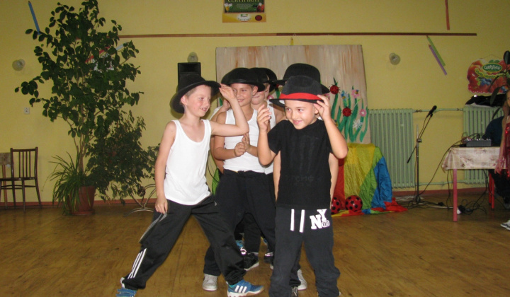 11. fotografia fotogalérie Prijímanie prvákov