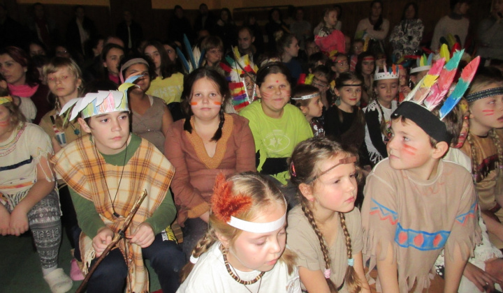 12. fotografia fotogalérie Indiánska noc v škole