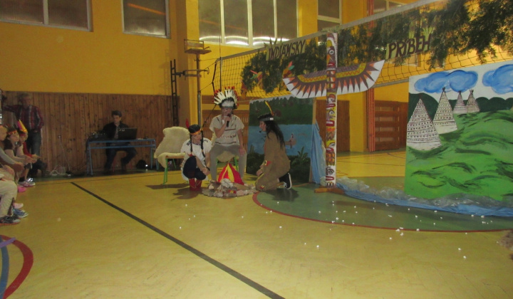 16. fotografia fotogalérie Indiánska noc v škole
