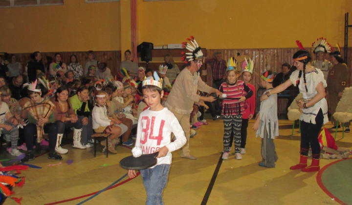 19. fotografia fotogalérie Indiánska noc v škole