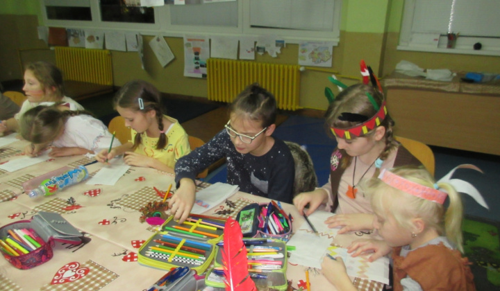 43. fotografia fotogalérie Indiánska noc v škole