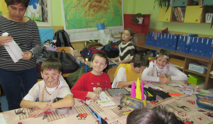 47. fotografia fotogalérie Indiánska noc v škole